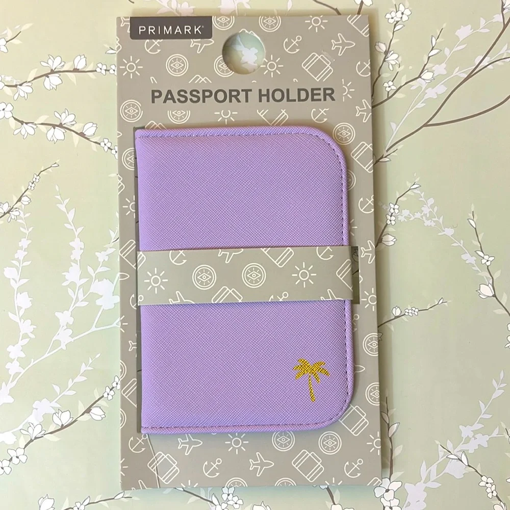 PASSPORT HOLDER IN COLOR PURPLE WITH GOLD PALM
